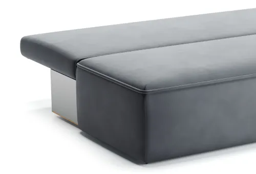 Благодаря простому и надежному механизму "Еврокнижка" диван Матей трансформируется в кровать с ровным спальным местом.